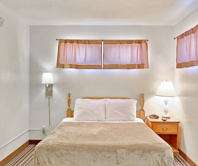 汽车旅馆  Blue Mountain