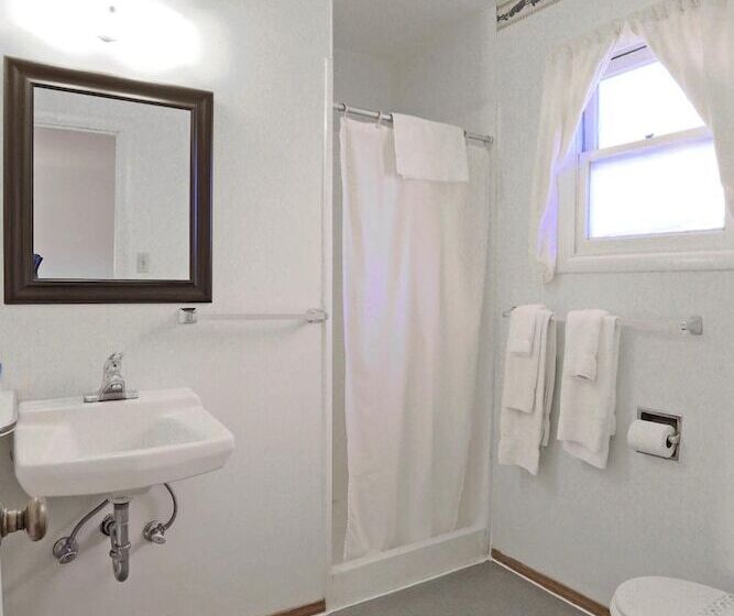 汽车旅馆  Blue Mountain