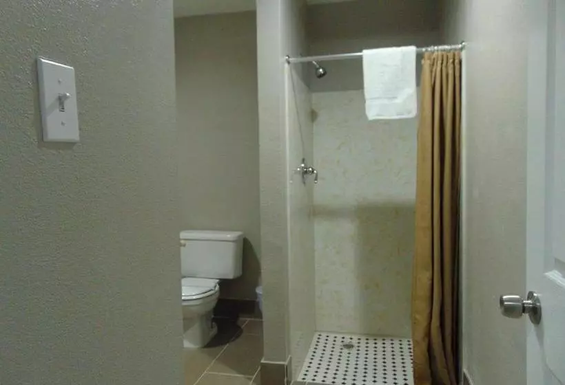 مُتل Budget Inn Lake Oroville