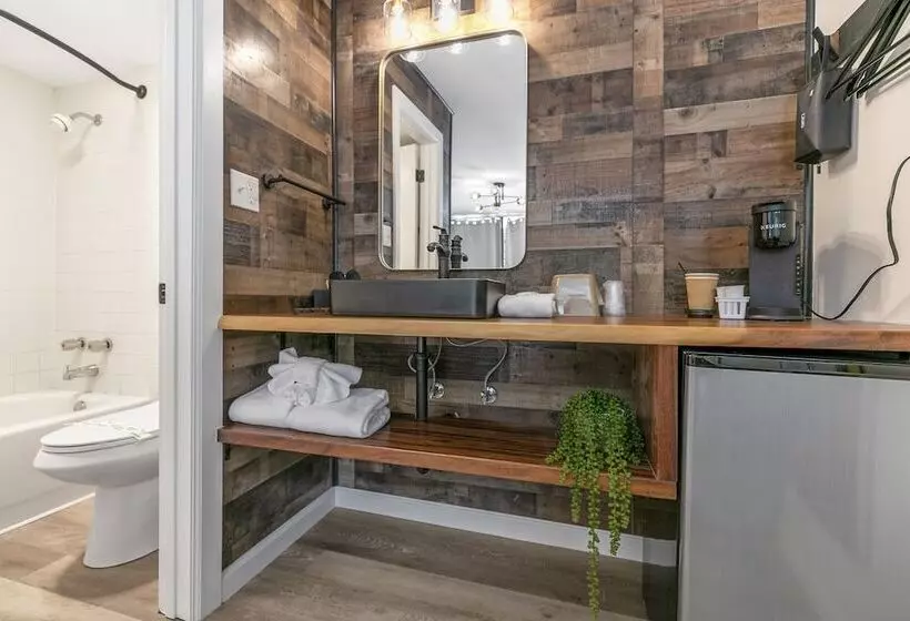 Motelli Candlewick Inn And Suites