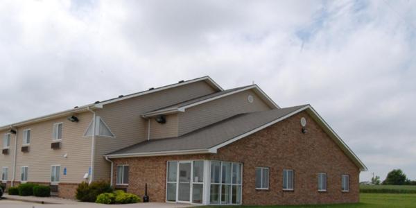 فندق على الطريق Country Haven Inn