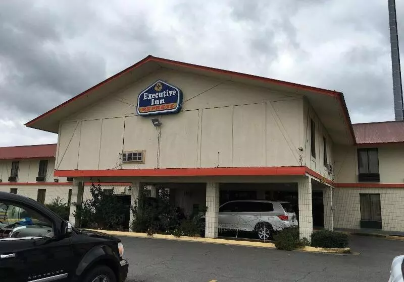 モーテル Executive Inn Pine Bluff