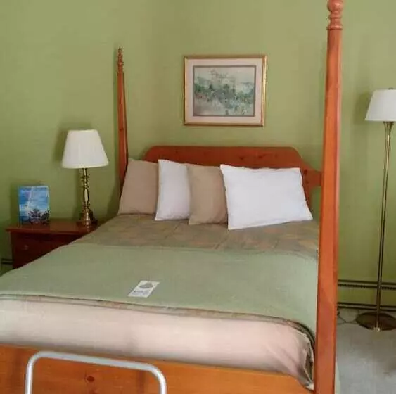 Motelli Five Star Inn