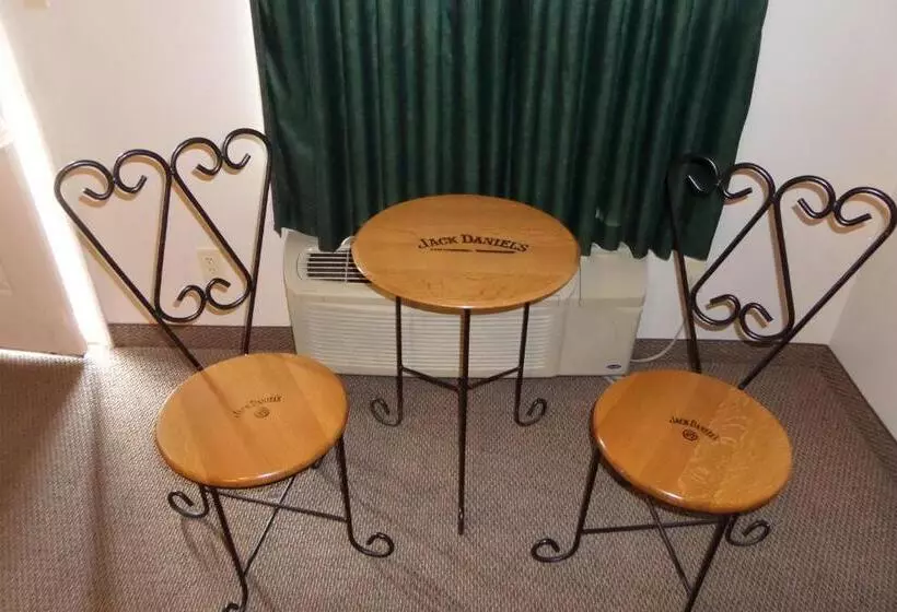 モーテル Lynchburg Country Inn
