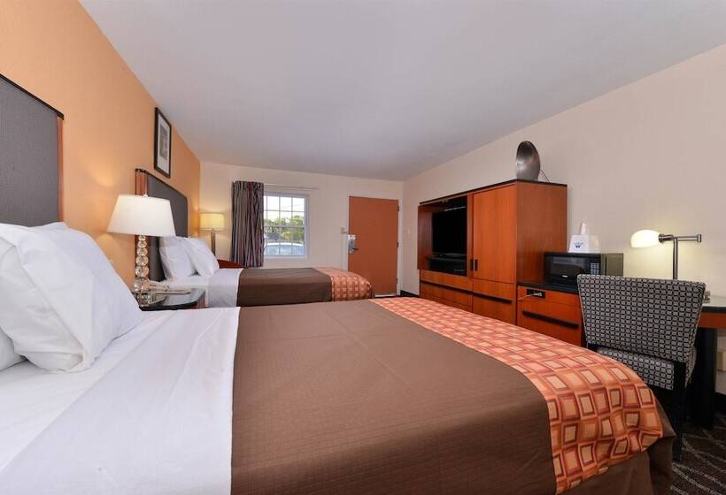 Мотель Media Inn & Suites