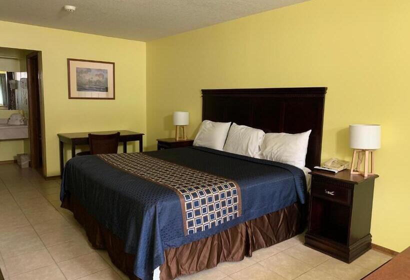 فندق على الطريق Riverwood Inn