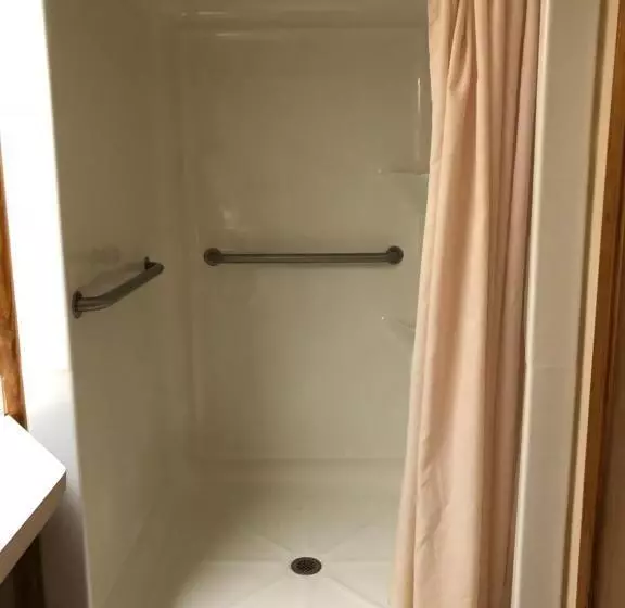 モーテル Riverwood Inn