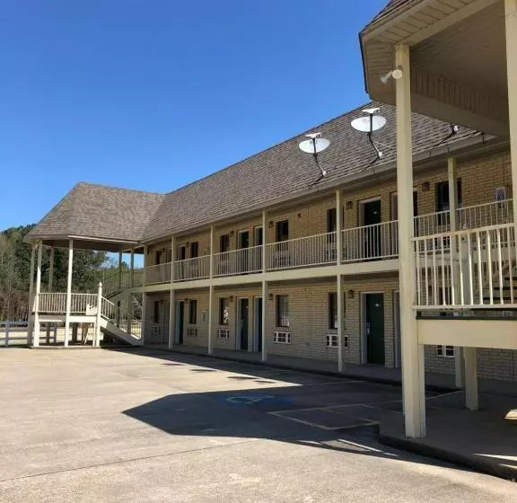 モーテル Riverwood Inn