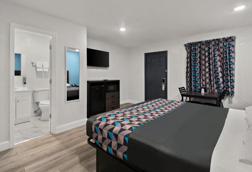 فندق على الطريق Rodeway Inn