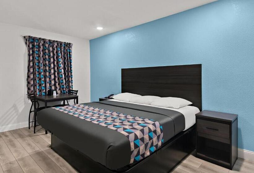 فندق على الطريق Rodeway Inn