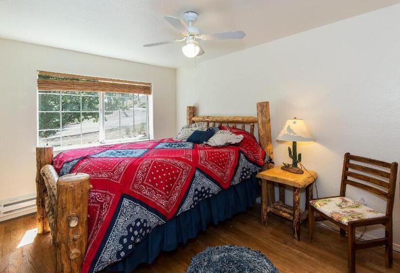 מוטל Virginia City Inn