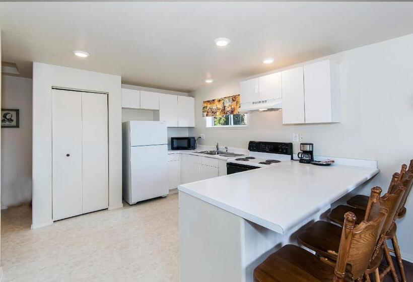 מוטל Virginia City Inn