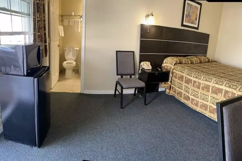 Penn Amish Motel
