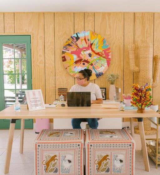 渡假胜地  Les Cactus