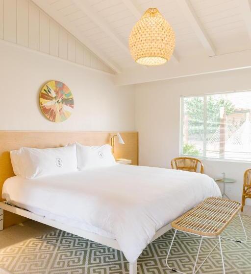 渡假胜地  Les Cactus