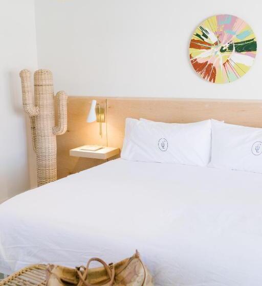 渡假胜地  Les Cactus