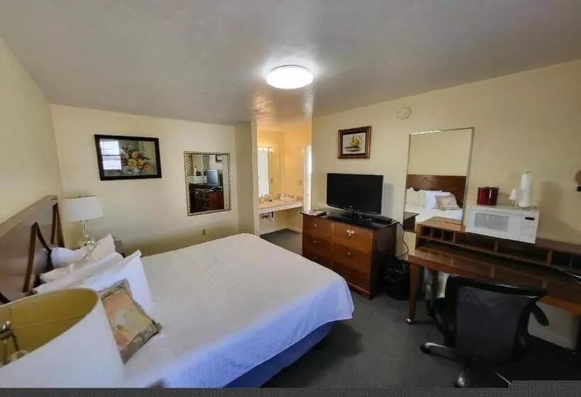 Rose S Motel
