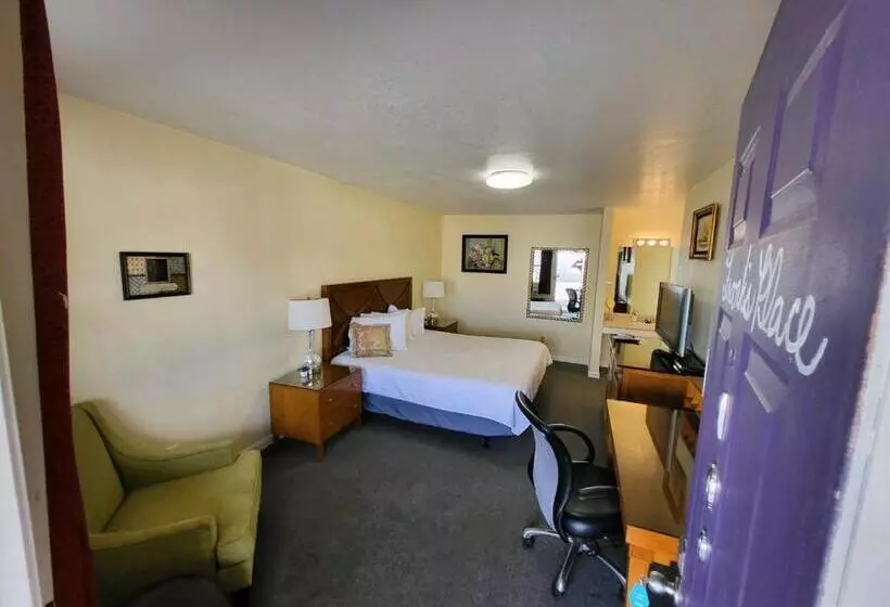 Rose S Motel