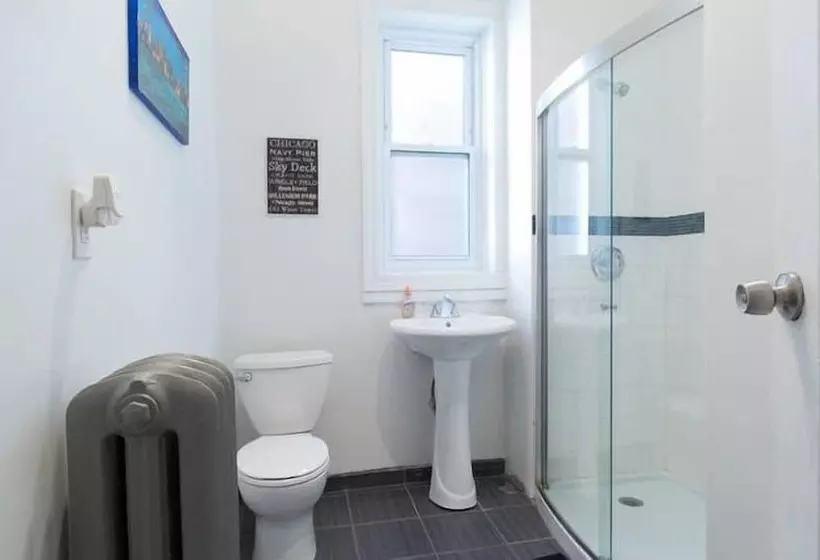 Wrigley Hostel Chicago
