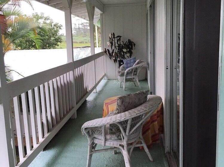 住宿加早餐  Lava Tree Tropic Inn