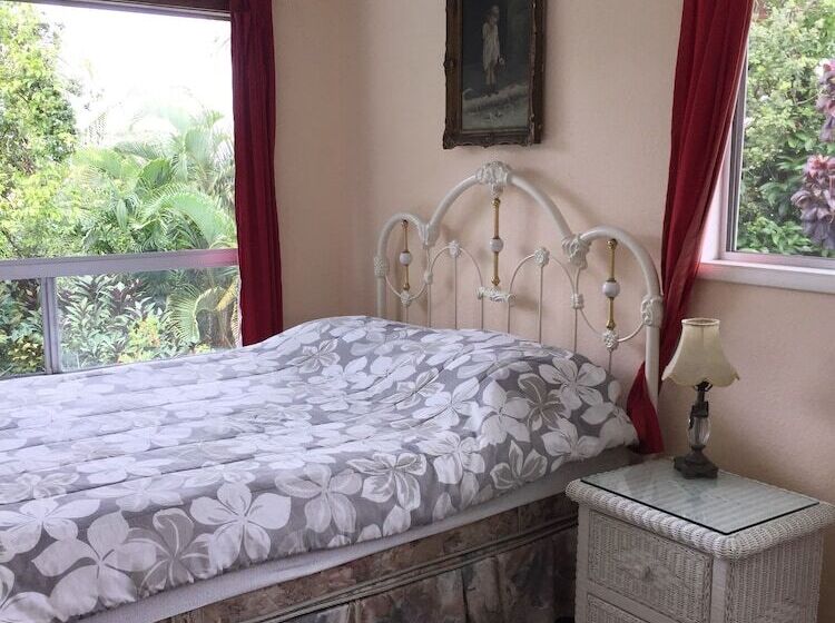 住宿加早餐  Lava Tree Tropic Inn