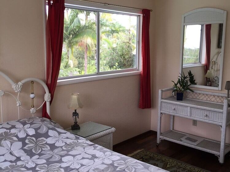 住宿加早餐  Lava Tree Tropic Inn