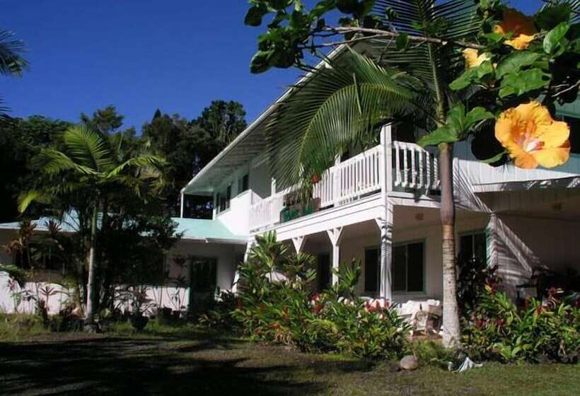 住宿加早餐  Lava Tree Tropic Inn