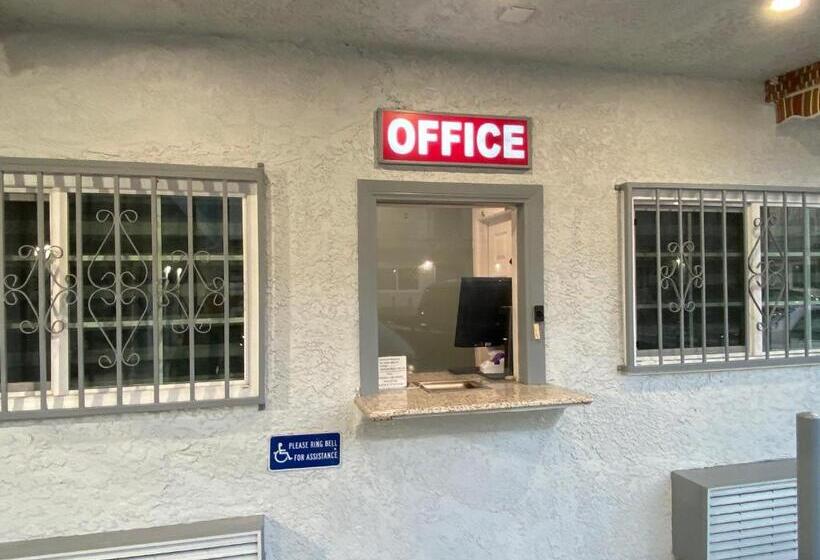 Golden West Manor Motel