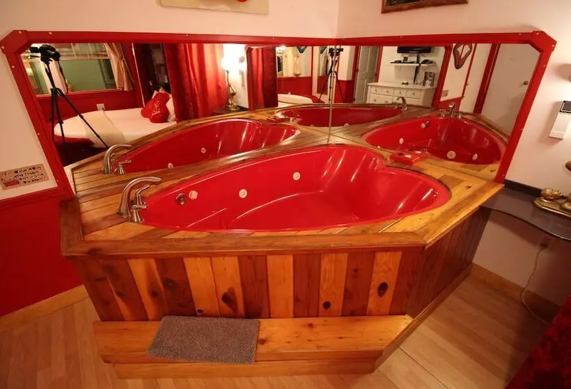 Hotelli Adventure Suites