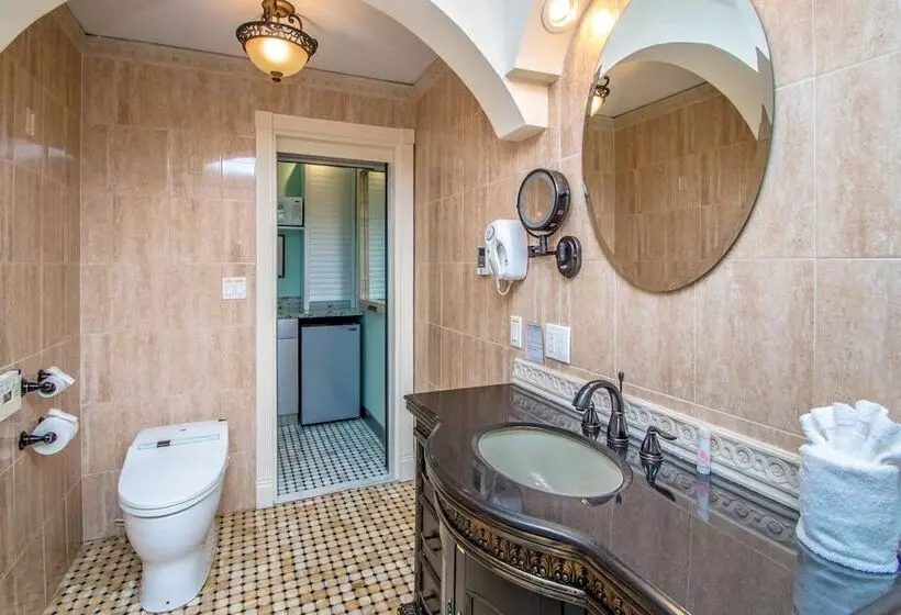 Hotelli Adventure Suites