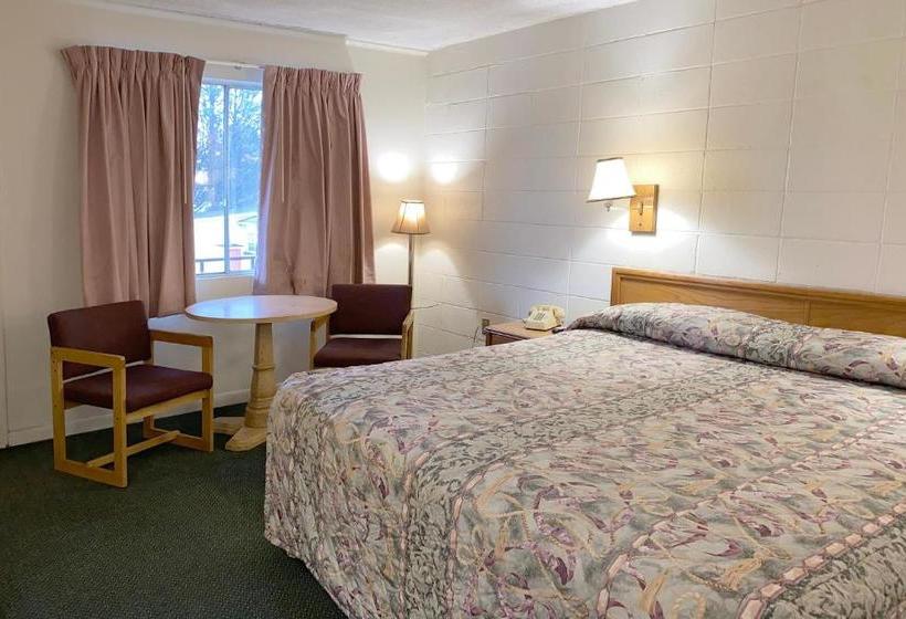 ホテル Deluxe Inn