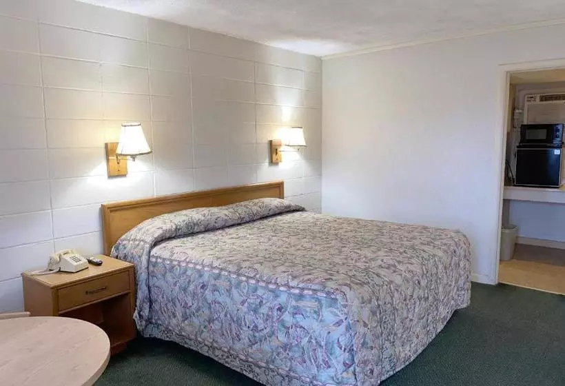 ホテル Deluxe Inn