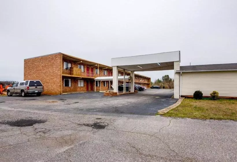 ホテル Deluxe Inn