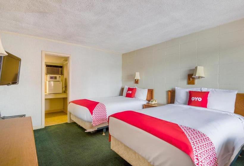 ホテル Deluxe Inn