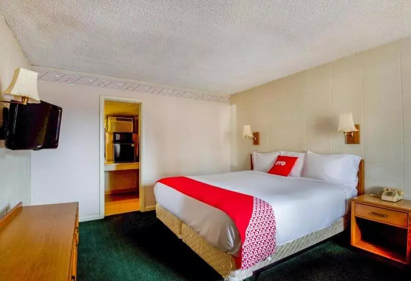 ホテル Deluxe Inn