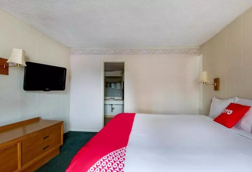 ホテル Deluxe Inn