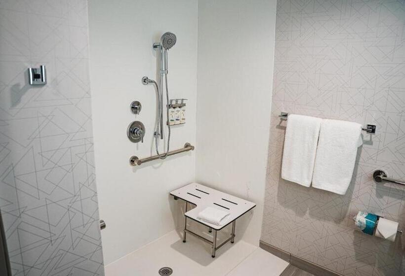 Holiday Inn Express Hotel & Suites West Chester, An Ihg