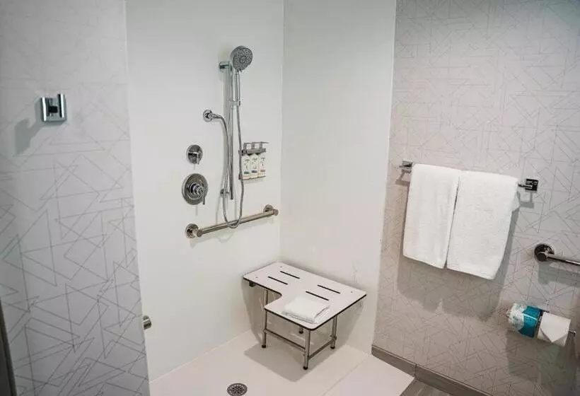 Holiday Inn Express Hotel & Suites West Chester, An Ihg