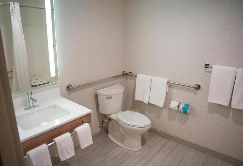 Holiday Inn Express Hotel & Suites West Chester, An Ihg