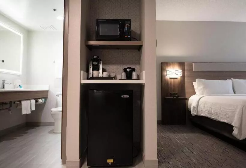 Holiday Inn Express Hotel & Suites West Chester, An Ihg