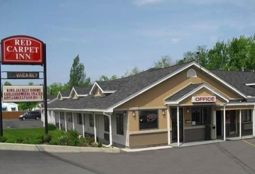 فندق Red Carpet Inn Orchard Park