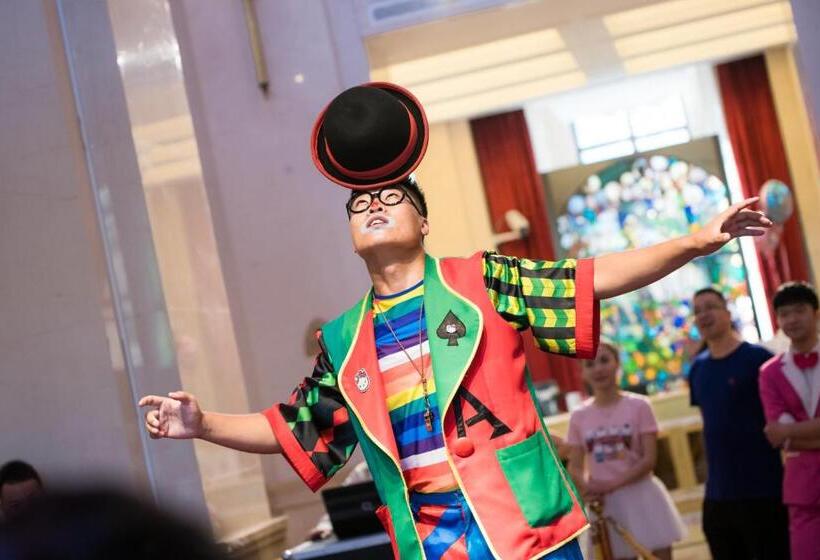 בית מלון כפרי Yinrun Jinjiang Castle