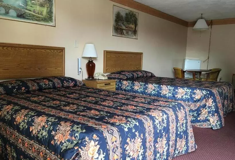 Knotty Pine Motel