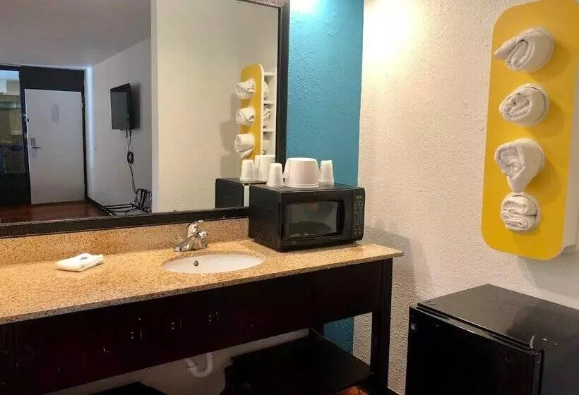 Motel 6nashville, Tn  Airport