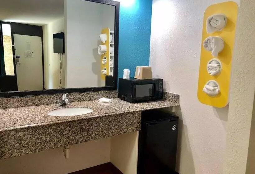 Motel 6nashville, Tn  Airport