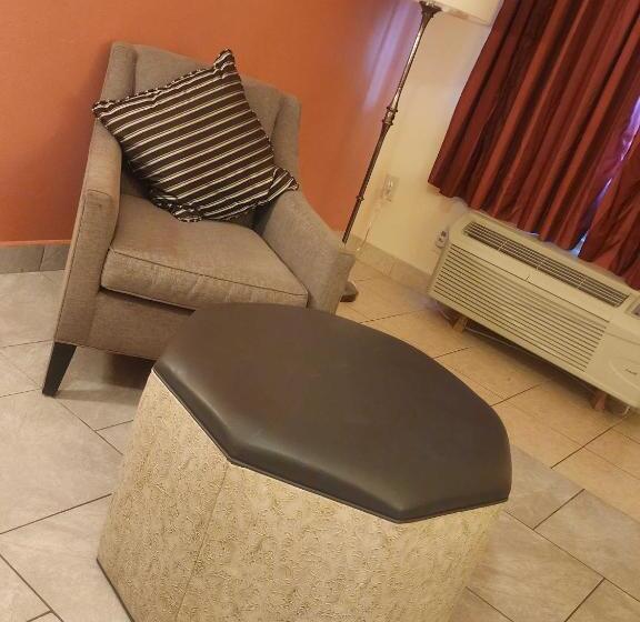 فندق على الطريق Casa Rosa Inn