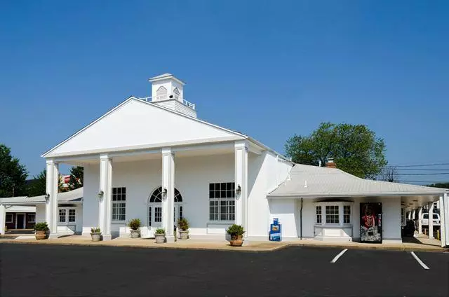 Motelli Rodeway Inn Fairfax