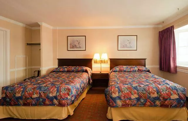 Motelli Rodeway Inn Fairfax