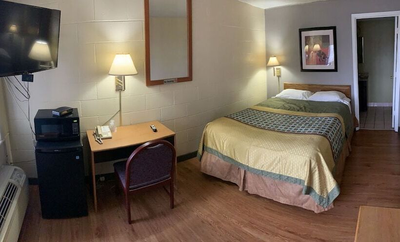 فندق على الطريق Super 7 Inn