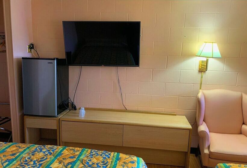 فندق على الطريق Super 7 Inn